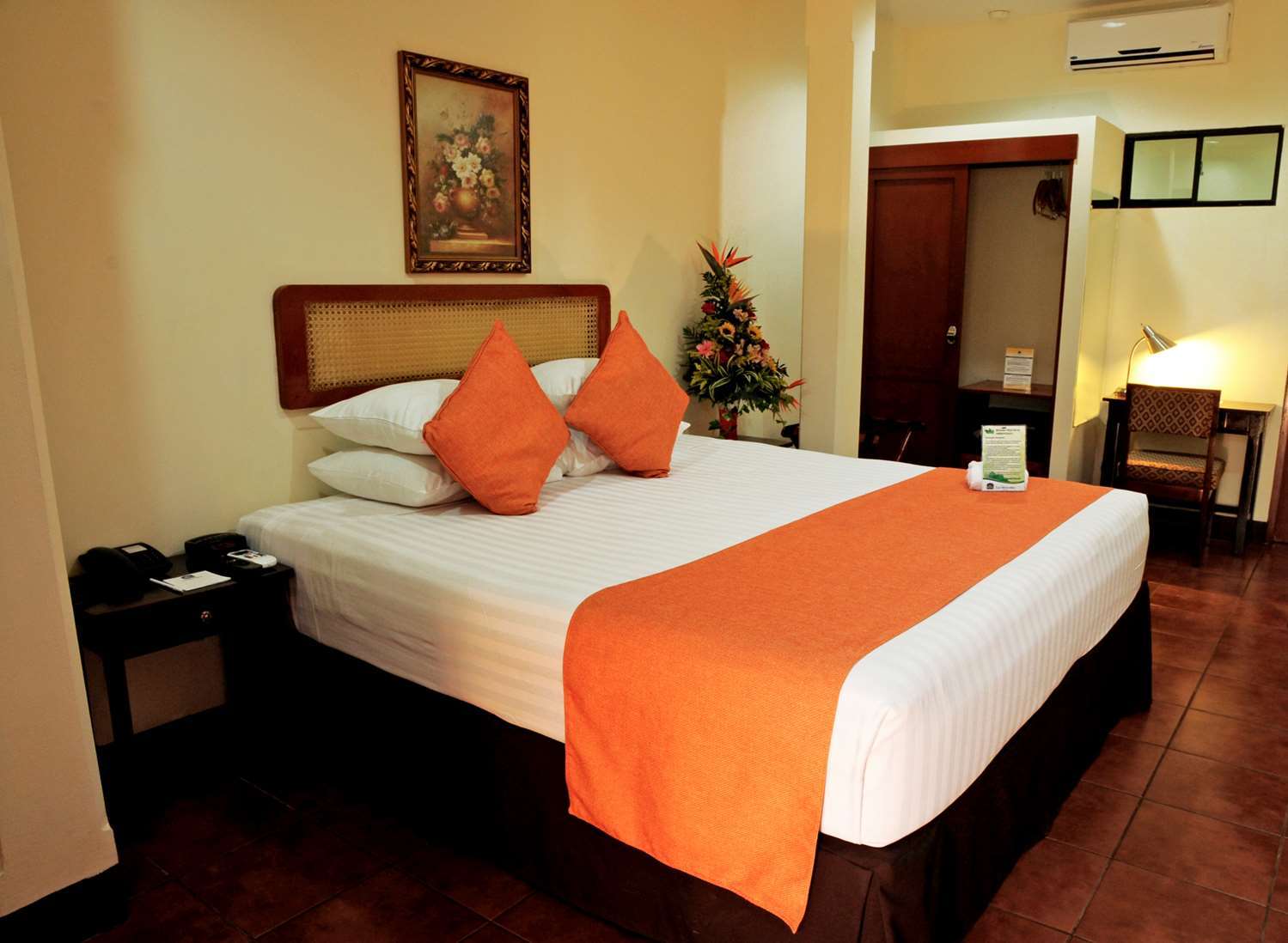 Best Western Las Mercedes Leon Exterior photo