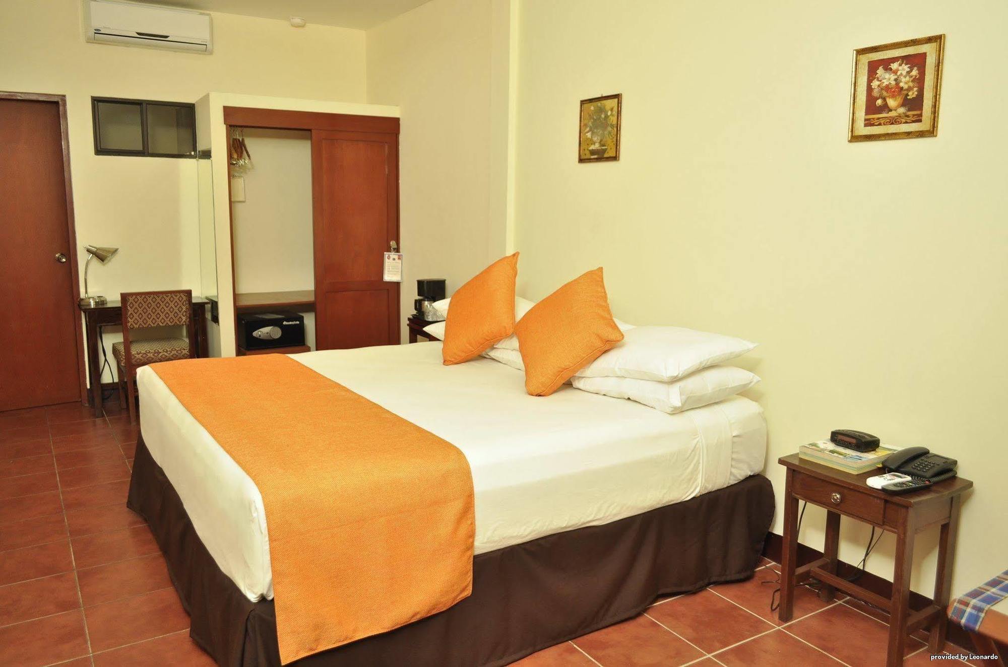 Best Western Las Mercedes Leon Exterior photo