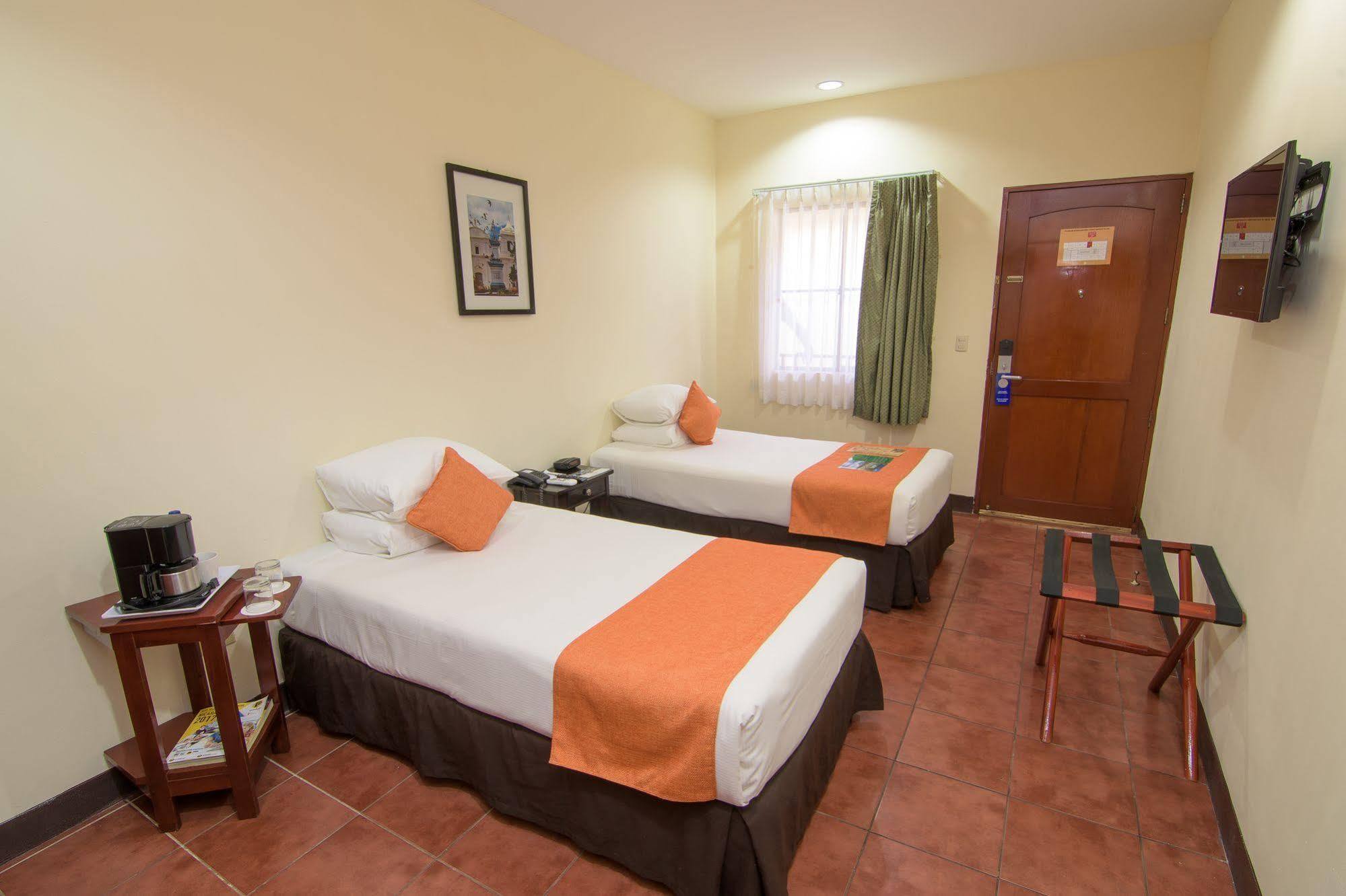 Best Western Las Mercedes Leon Exterior photo