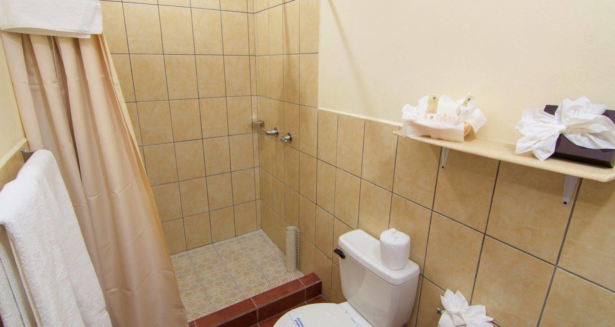 Best Western Las Mercedes Leon Exterior photo