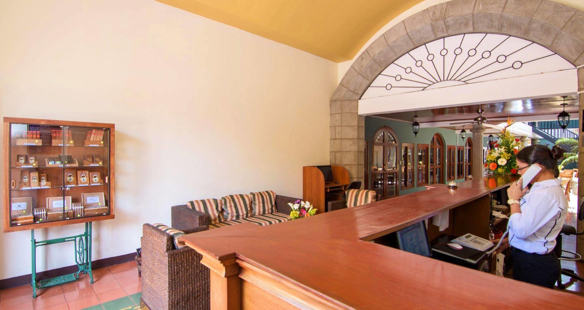 Best Western Las Mercedes Leon Exterior photo