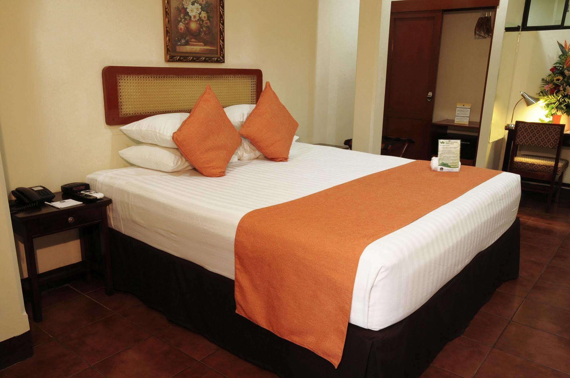 Best Western Las Mercedes Leon Exterior photo