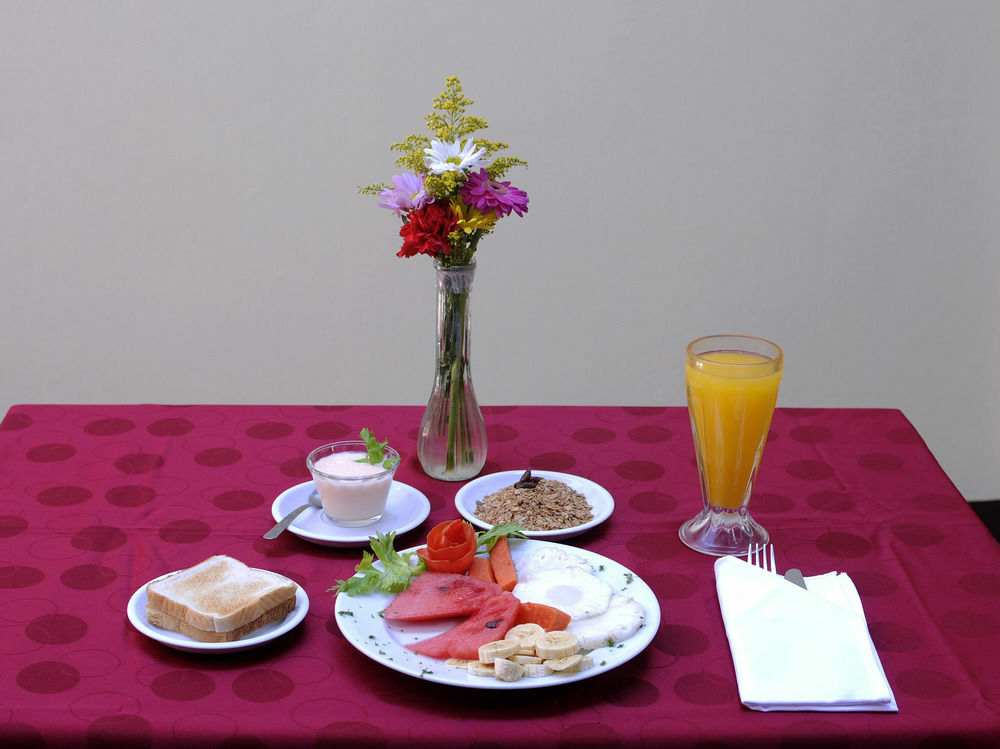 Best Western Las Mercedes Leon Exterior photo