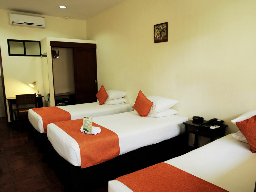 Best Western Las Mercedes Leon Exterior photo